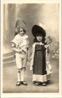 CP Carte Photo D'époque Photographie Vintage Enfant Costume Déguisement Fête - Autres & Non Classés