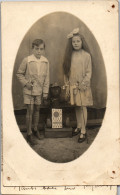 CP Carte Photo D'époque Photographie Vintage Enfant Ours En Peluche  Jouet Mode - Autres & Non Classés