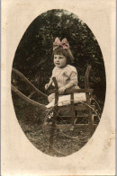 CP Carte Photo D'époque Photographie Vintage Enfant Coloriée D'époque - Autres & Non Classés