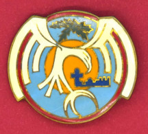 Insigne Militaire De La Base Aérienne à DJIBOUTI - DRAGO PARIS - A961 - Armée De L'air