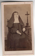 Photo Of A Nun - Métiers