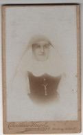 Photo Of A Nun - Bruxelles - & Nun - Métiers