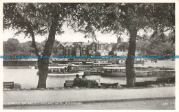 R671698 Windermere. Bowness Bay And Old England Hotel. Valentine. Silveresque - Monde