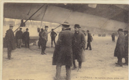 Lunéville - Le Capitaine Gluntz, Pilote Civil Surveille Les Préparatifs De Départ '4 Avril 1913) - Flieger