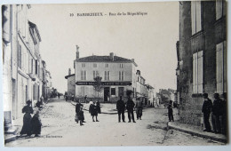 BARBEZIEUX Société Générale Rue De La République - Other & Unclassified