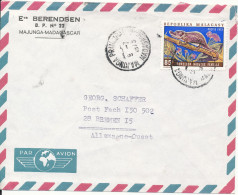 Iraq Air Mail Cover Sent To Sweden 13-11-2002 (the Cover Is Bended In The Right Side) Single Franked - Iraq