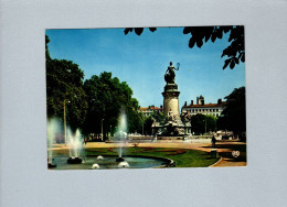 Lyon (69) : La Place Carnot, Sur Laquelle S'élève La Statue De La République - Sonstige & Ohne Zuordnung