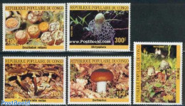 Congo Republic 1985 Mushrooms 5v, Mint NH, Nature - Mushrooms - Champignons