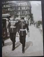 Photo Militaire Infanterie Anglaise 1913  Photo De Presse Grande Tenue - Guerre, Militaire