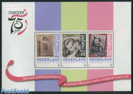 Netherlands - Personal Stamps TNT/PNL 2013 75 Years Margriet Magazine 3v M/s, Mint NH, History - Newspapers & Journali.. - Costumes