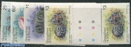 Saint Vincent & The Grenadines 1985 Marine Life 4 Gutter Pairs, Mint NH, Nature - Shells & Crustaceans - Meereswelt