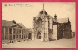 C.P. Diest  =  St.  Sulpitluskerk    En  Stadhuis - Diest