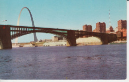 Eads Bridge And Gateway Arch St. Louis Historic Waterfront Missouri US  Stainless-steel  Gateway Arch MIssissipi River2 - St Louis – Missouri