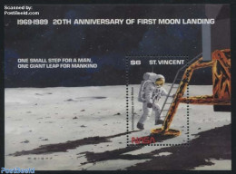 Saint Vincent 1989 Armstrong Steps On The Moon S/s, Mint NH, Transport - Space Exploration - St.Vincent (1979-...)