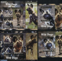 Saint Vincent 2015 Wild Dogs 4 S/s, Mint NH, Nature - Animals (others & Mixed) - Dogs - St.Vincent (1979-...)