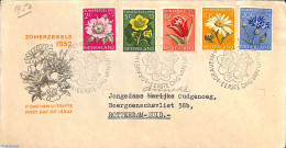 Netherlands 1952 Flowers 5v, FDC, Typed Address, Closed Flap, Open Top, First Day Cover, Nature - Flowers & Plants - Lettres & Documents