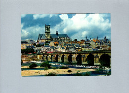 Nevers (58) : La Loire, Le Pont, La Cathédrale - Nevers