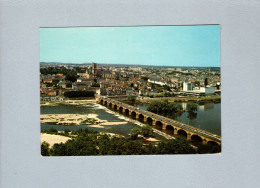 Nevers (58) : Le Pont Sur La Loire Et La Cathédrale Saint Cyr - Nevers