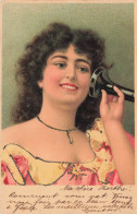 Illustration Illustrateur Portrait D'une Jeune Femme Au Telephone - 1900-1949