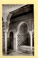 Espagne : GRANADA – L'Alhambra – Salle Des Lits – Un Coin (voir Scan Recto/verso) - Granada