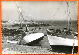 29 PLOUGUERNEAU Bateaux De Pêche Dans L'anse Du Corréjou  Voy 1957 - Plouguerneau