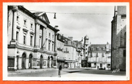 19 BRIVE LA GAILLARDE Place Charles De Gaulle  Hotel De Ville  Voy 1948 - Brive La Gaillarde