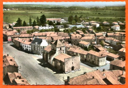 16 CHASSENEUIL  Vue Aérienne Centre SOFER Dentelée Carte Vierge TBE - Autres & Non Classés