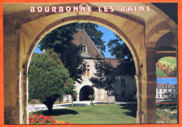 52 BOURBONNE LES BAINS Multivues Le Parc Du Chateau Hotel De Ville  Carte Vierge TBE - Bourbonne Les Bains