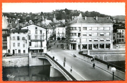 88 EPINAL La Moselle Et La Place Des Vosges CIM Carte Vierge TBE - Epinal