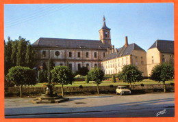 88 MOYENMOUTIER Abbaye Place Voiture Carte Vierge TBE - Other & Unclassified
