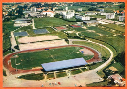 88 VITTEL Vue Aérienne Stade Jean Bouloumie HLM CIM Carte Vierge TBE - Contrexeville