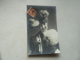 Fantaisies - Femme Avec Patin Glace - 2030/3 - Yt 135 - Editions R.p.h. - Année1910 - - Women