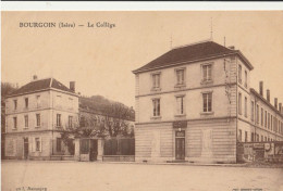 BOURGOIN  Le Collège - Bourgoin