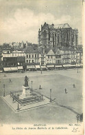 60 - Beauvais - La Statue De Jeanne Hachette Et La Cathédrale - Voyagée En 1916 - CPA - Voir Scans Recto-Verso - Beauvais