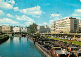 Bateaux - Péniches - Saarbrucken - Berliner Promenade - Immeubles - Architecture - Carte Dentelée - CPM - Voir Scans Rec - Hausboote