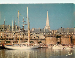 35 - Saint Malo - La Grande Porte - Bateaux - CPM - Etat Léger Pli Visible - Voir Scans Recto-Verso - Saint Malo