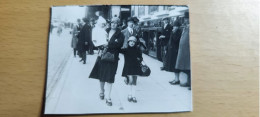 Une Dame Avec Ces Deux Enfant 1929 - Personnes Anonymes