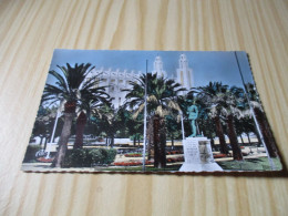 CPSM Casablanca (Maroc).Le Parc Lyautey, Le Maréchal Leclerc Et Le Sacré-Coeur. - Casablanca