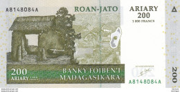 Billet De Madagascar 200 Ariary 2004  - Neuf - Madagaskar