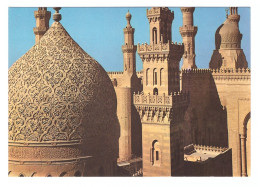 EGYPT // CAIRO // A SCENIC VIEW OF SEVERAL MOSQUES - Kairo