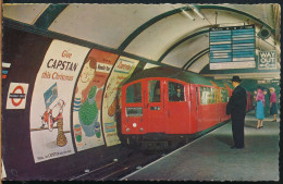 °°° 31208 - UK - LONDON - TUBE TRAIN ENTERING PICCADILLY CIRCUS STATION - 1966 With Stamps °°° - Piccadilly Circus