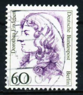 BERLIN DS FRAUEN Nr 824 Gestempelt X61069A - Used Stamps