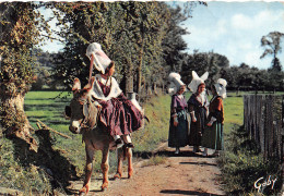 50-LA NORMANDIE FOLKLORE PAPILLONS D AVRANCHES-N°2780-B/0015 - Autres & Non Classés