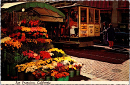 3-6-2024 (13) USA - San Francisco Flower Stand & Cable Car - Tranvía