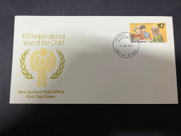 3-5-2024 (14) New Zealand FDC - 1979 - Year Of Child - FDC