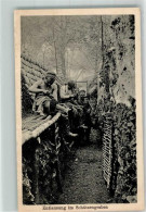 39871941 - Landser Auf Laeusejagd Im Graben - War 1914-18
