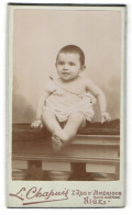 Photo L. Chapuis, Nice, Baby Im Weissen Kleidchen  - Anonymous Persons