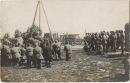 960-  Photo D'un Groupe D'Officiers Russes  à La Messe - Regiments