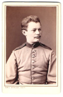 Fotografie Emil Bühler, Mannheim, B 7 N1, Portrait Einjährig-Freiwilliger In Heller Uniform  - Anonymous Persons