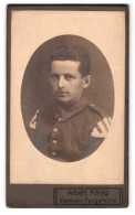 Fotografie Albert König, Vaethen-Tangerhütte, Portrait Soldat In Musiker Uniform Mit Schwalbennest  - Personnes Anonymes